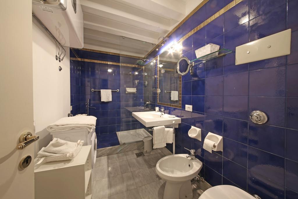 Appartamenti Inside Palazzo Foscarini ヴェネツィア エクステリア 写真