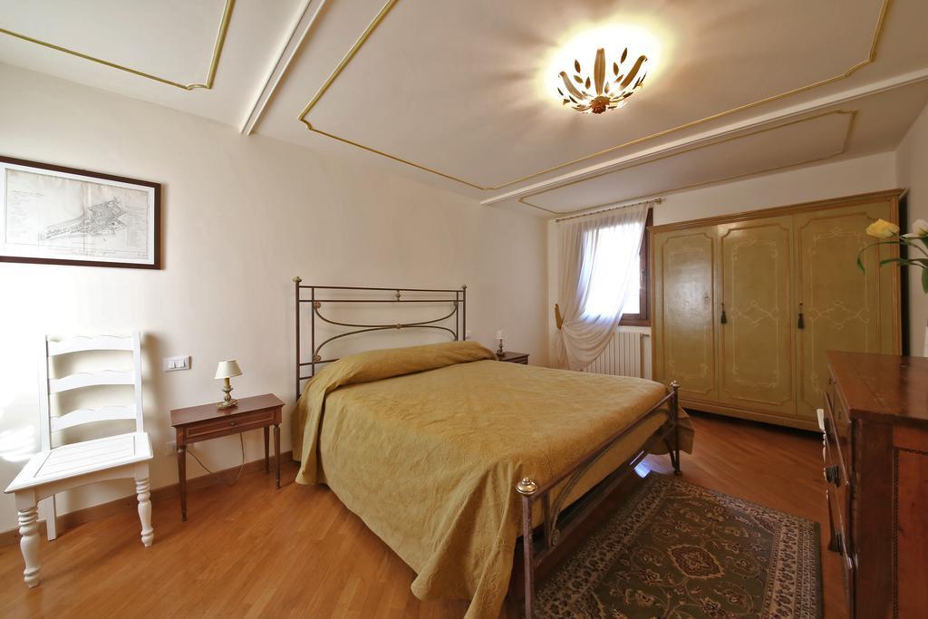 Appartamenti Inside Palazzo Foscarini ヴェネツィア エクステリア 写真